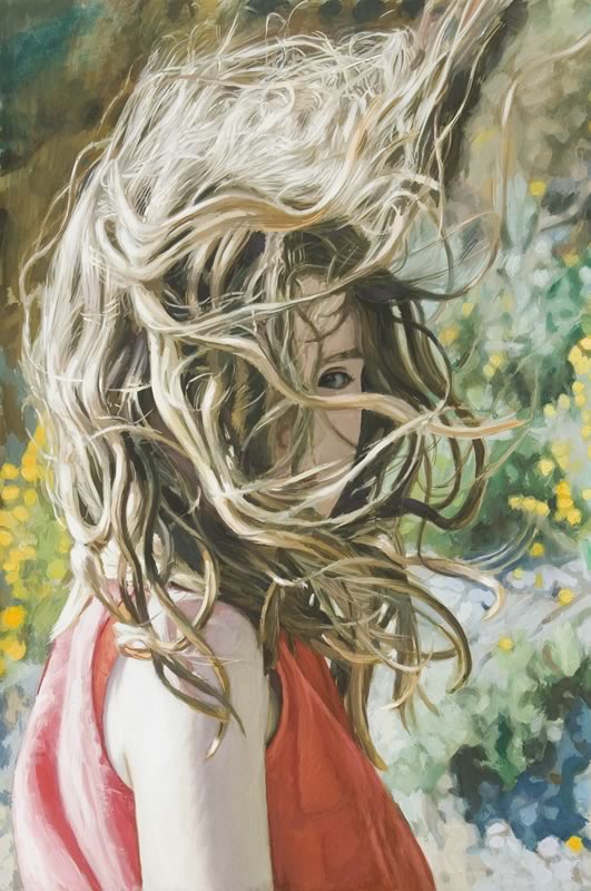 Aquarell und Gouache: Ein Mädchen in rot-weißem Oberteil, dessen helles Haar wild vor dem Gesicht weht, ein Auge ist sichtbar, im Hintergrund gelbe Blumen.